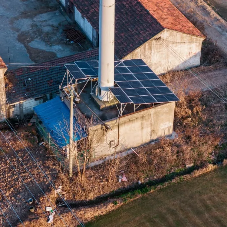 How many watts are suitable for solar panels?