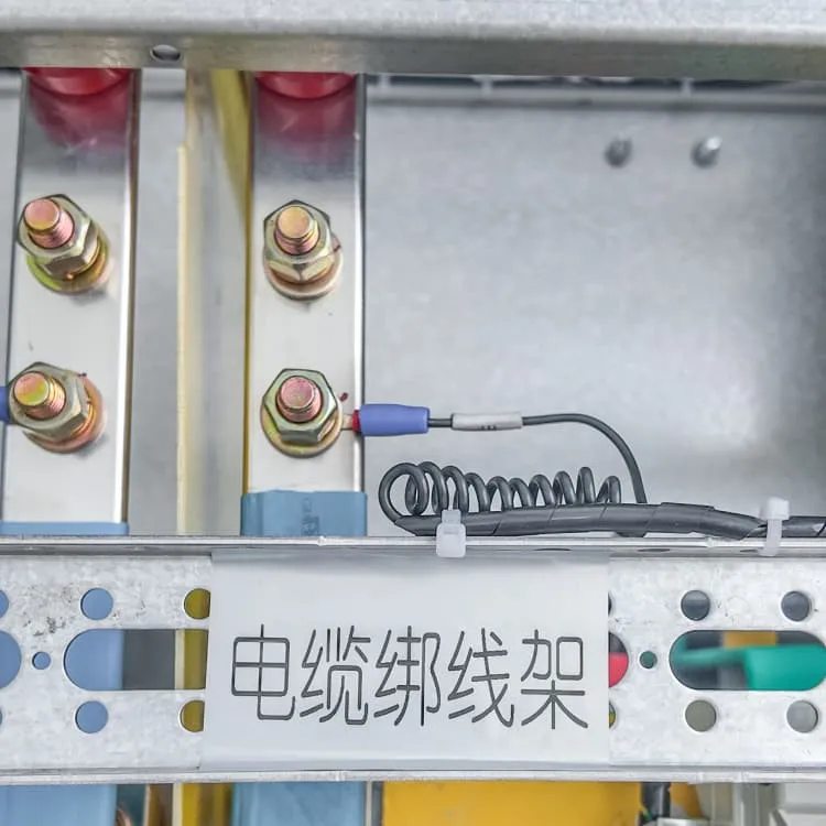 solar inverter connected to three-phase power