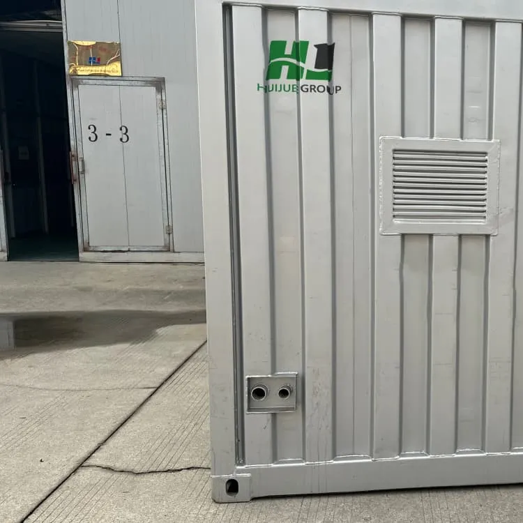 PV panel voltage and battery voltage