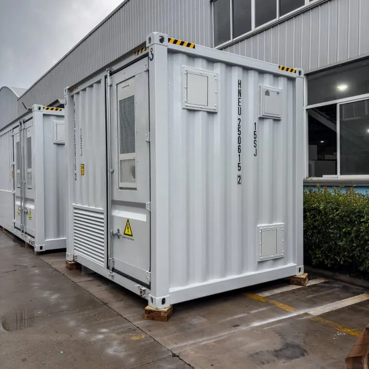 Large-scale solar power station with storage
