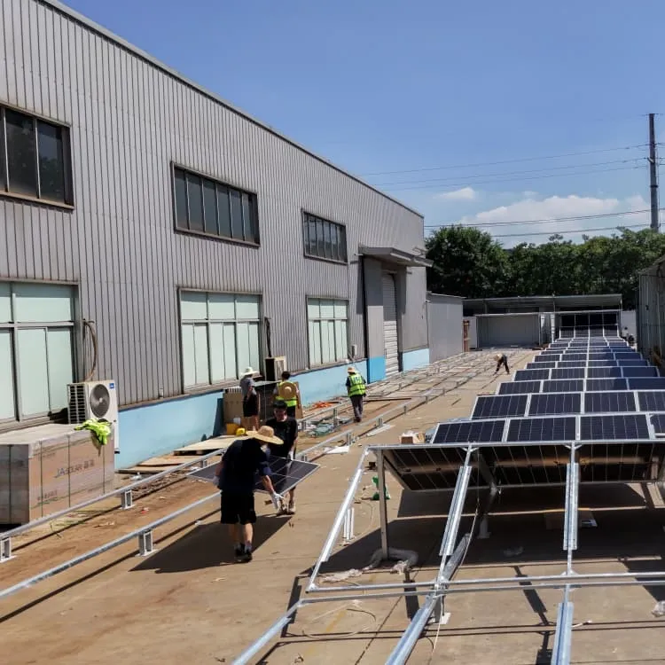 Liquid cooling of energy storage batteries