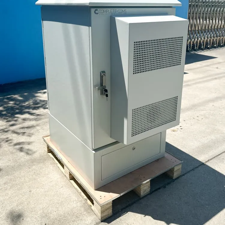Outdoor off-grid solar power generation system