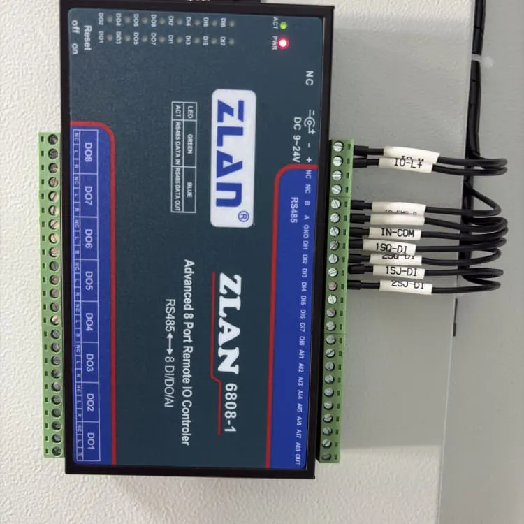 solar energy storage with 100 kWh of electricity