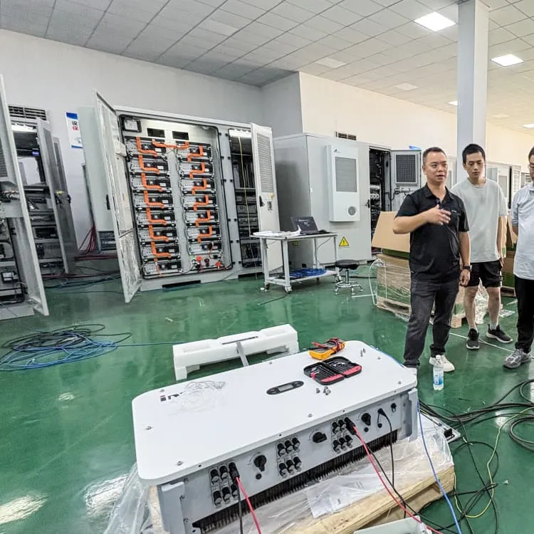 How many watts does an 11v solar panel hold?